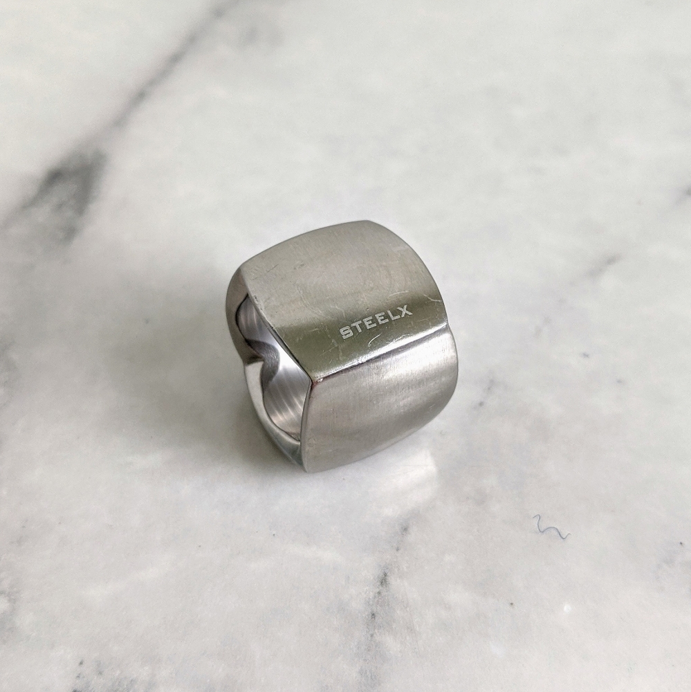 vintage 00's STEELX chunky square ring